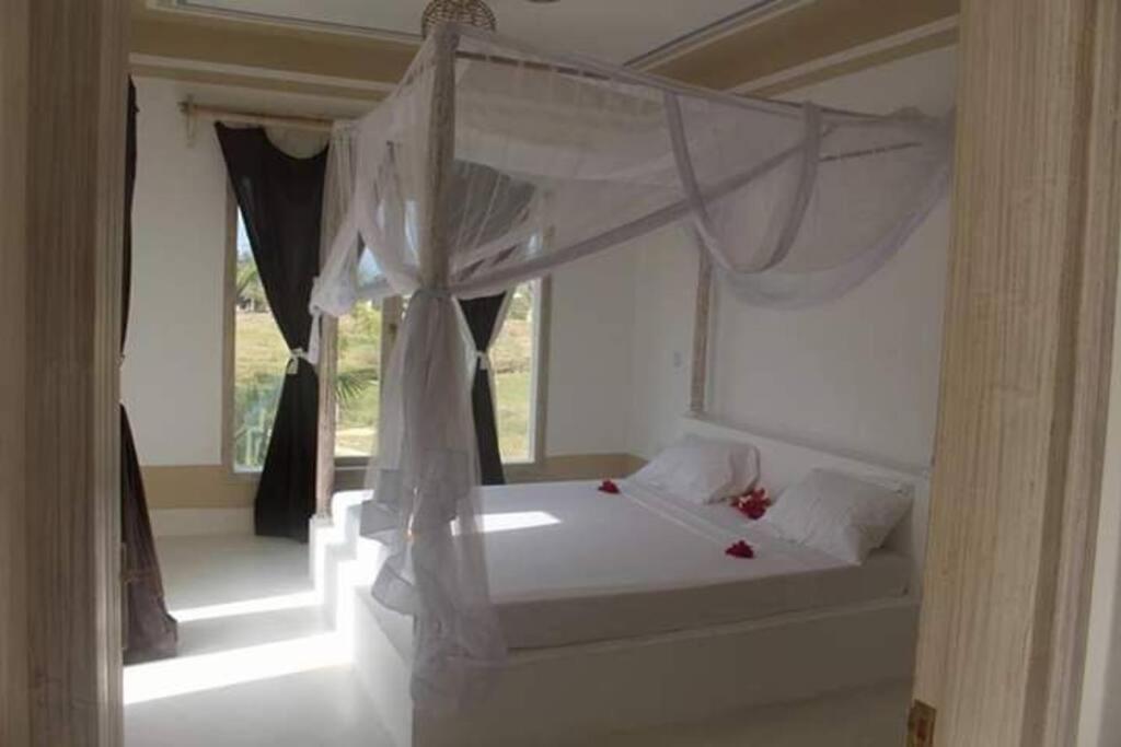 White Villa - Paparemo Beach Watamu Dış mekan fotoğraf