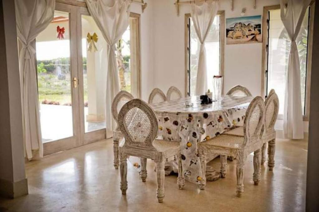 White Villa - Paparemo Beach Watamu Dış mekan fotoğraf
